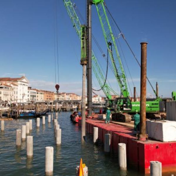 Rifacimento del pontile a Venezia - Geofondazioni